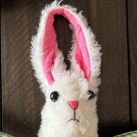 Spring/Easter decorations. - Picture 7 of 11